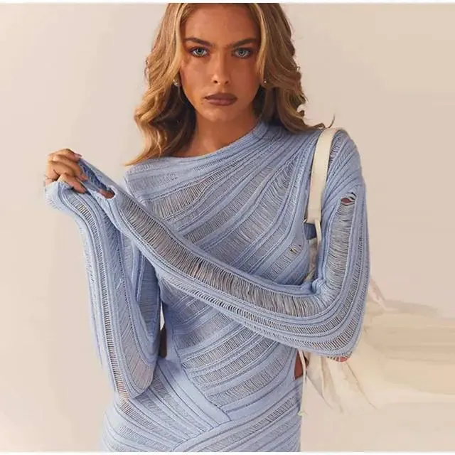 Whispering Threads: Ivory Street Chic^